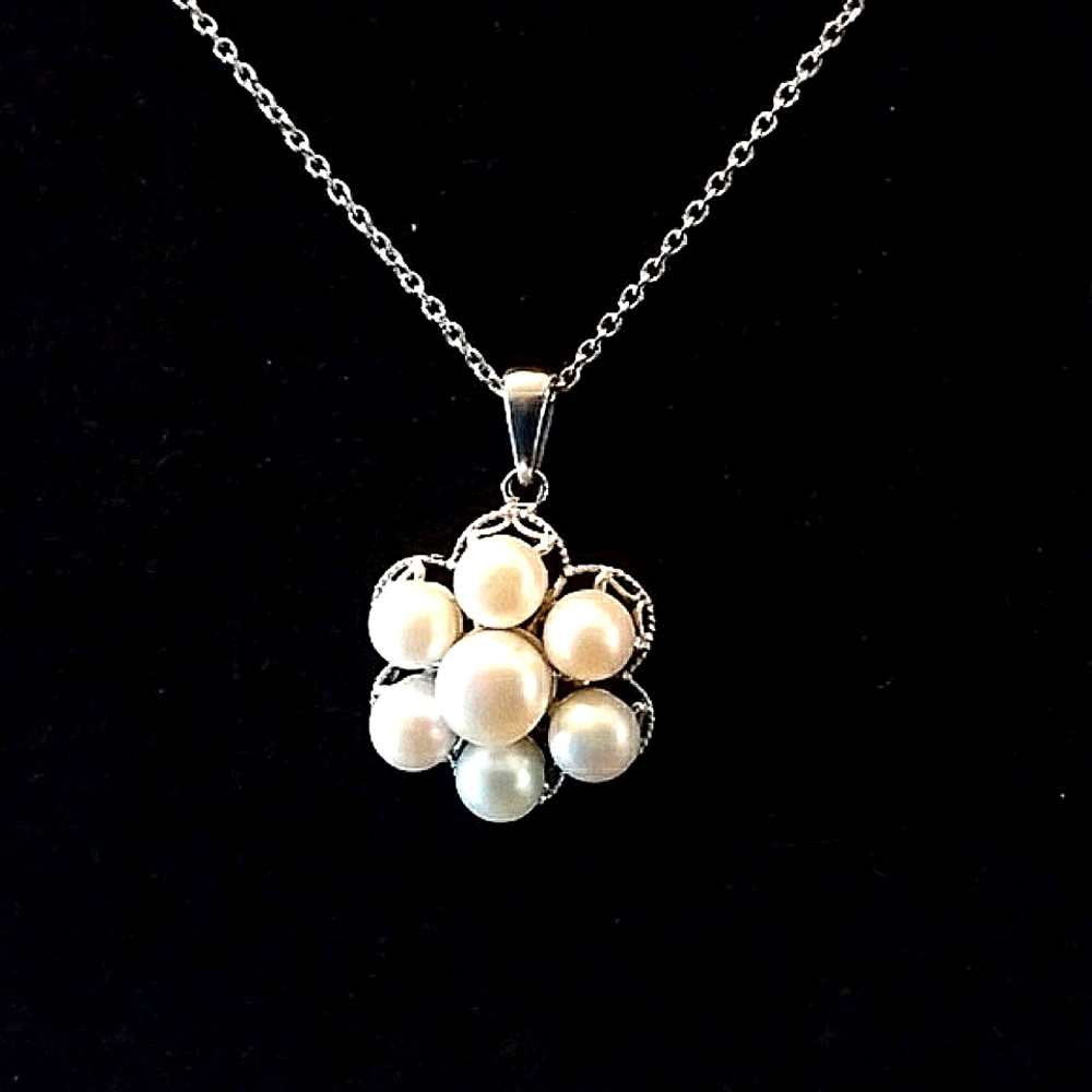 Fresh Water Pearls Necklace